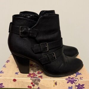 Black Ankle Boots with Buckle Straps